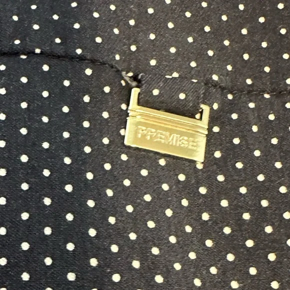 Polkadot, navy and white cropped pants. Size 1X. - Picture 4 of 5